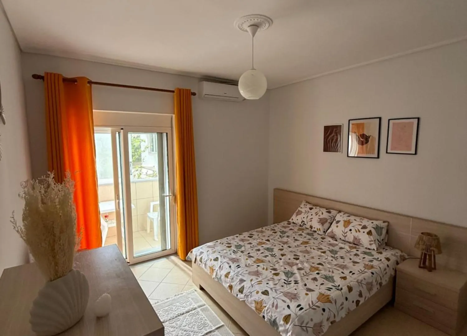 Central & 3 Min To Sea Saranda